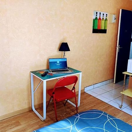 Studio 6 Avec Wifi Limoges Exterior foto