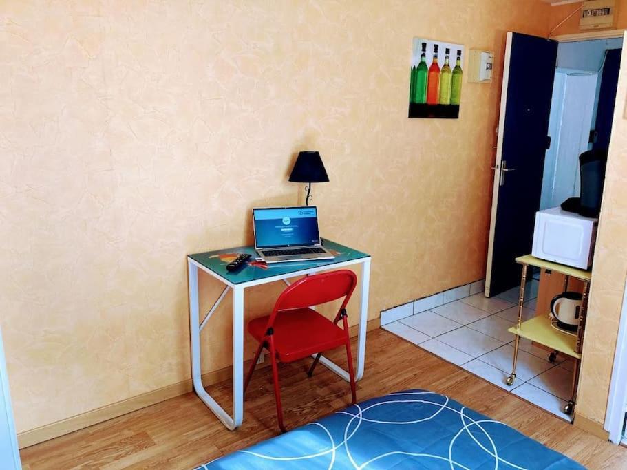 Studio 6 Avec Wifi Limoges Exterior foto
